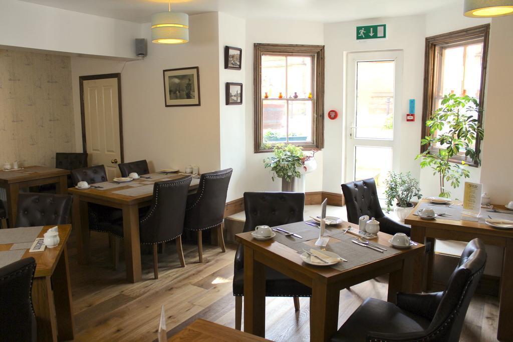 The Middleham Bed & Breakfast Whitby Exterior photo